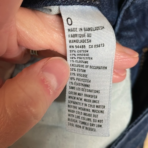 American Eagle Outfitters size 0 Super Stretch Dark Wash Low-rise Denim Shorts - Picture 11 of 11